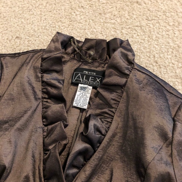 Modern mother of the bride two piece set - Picture 3 of 5